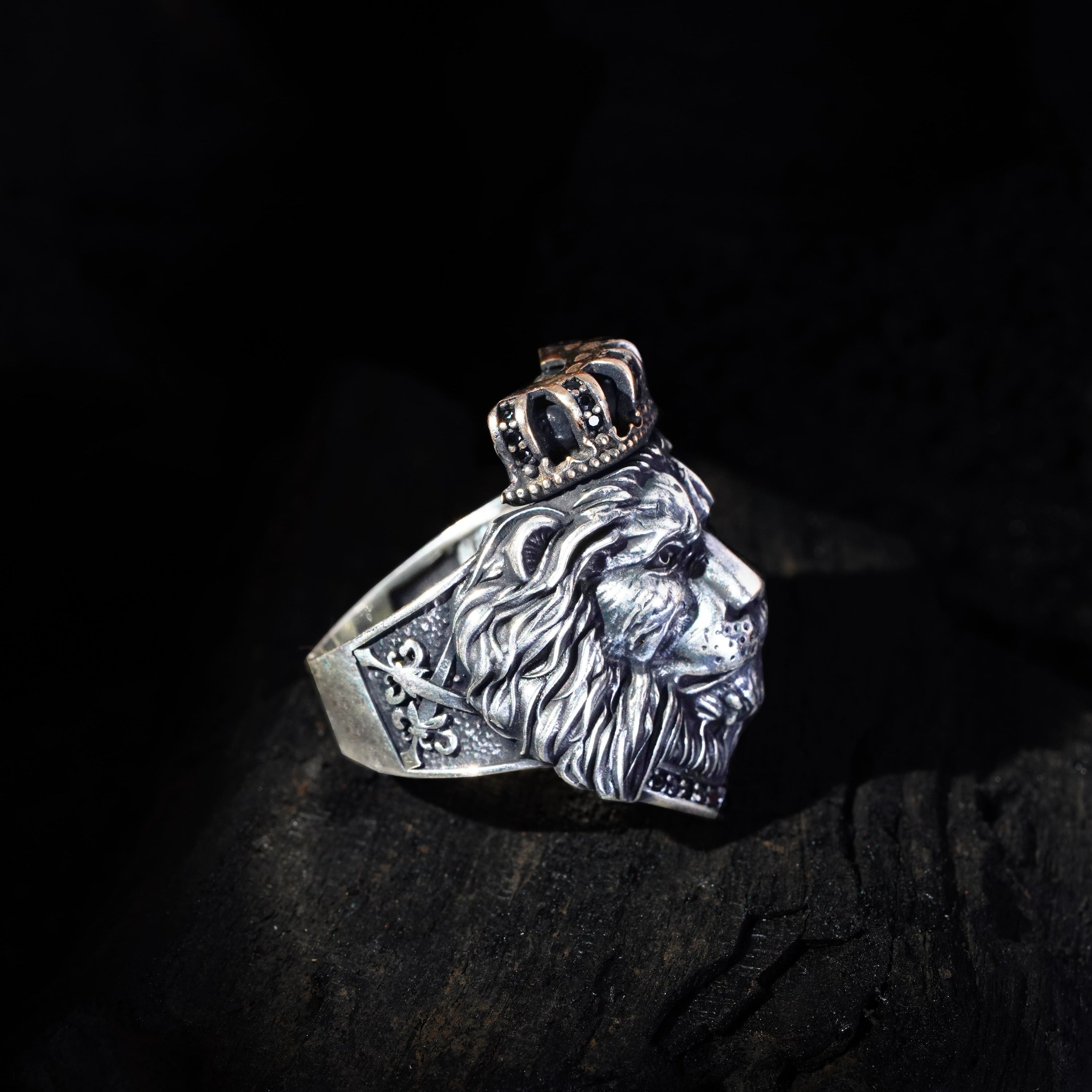 Solid 14K Yellow Gold Handcarved Large Heavy Mens Lion Ring Size 5 - 15 -  Jahda